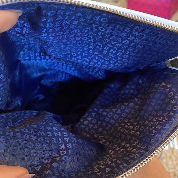 NWOT Kate Spade Denim and white bag 12” x 9” - Picture 8 of 9